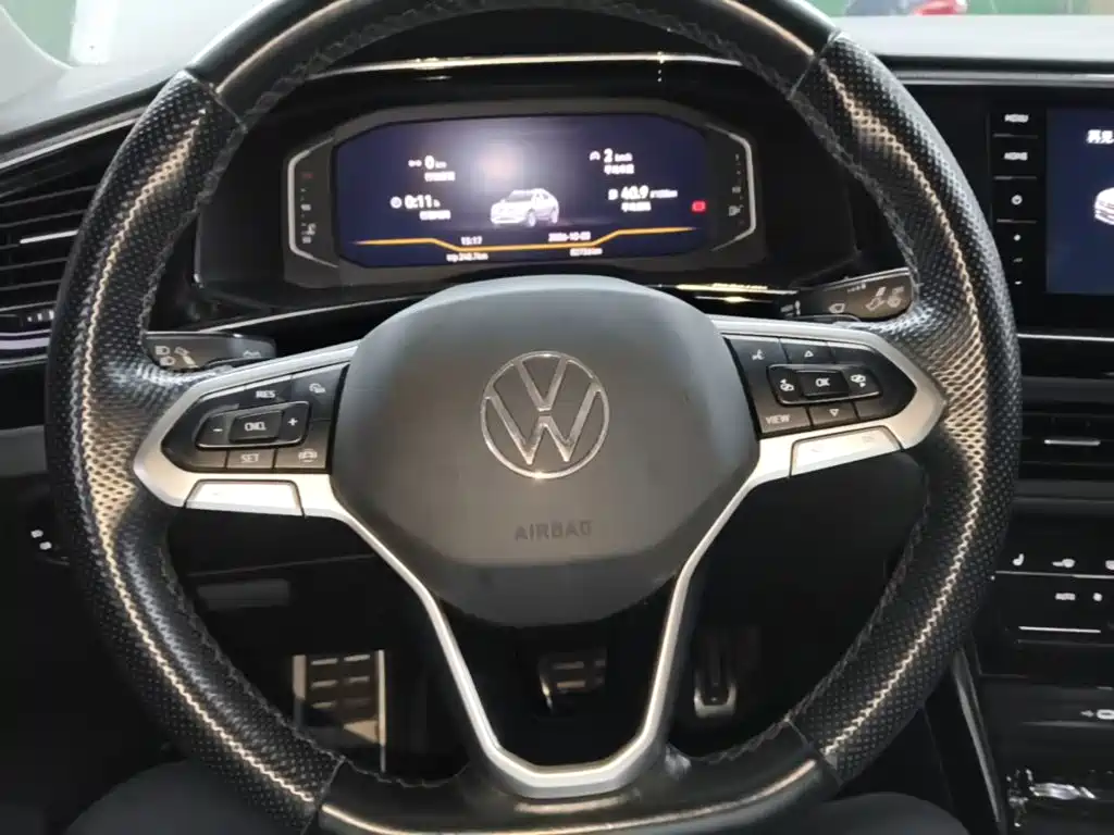 Volkswagen X — миниатюра 11