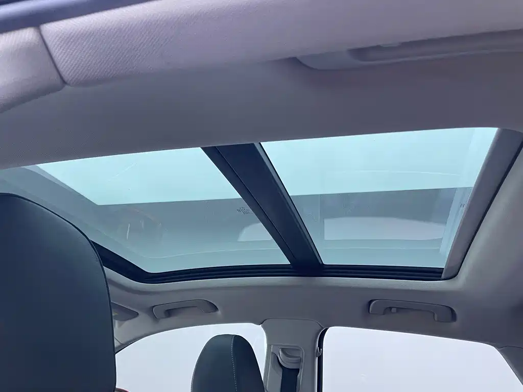 Audi Q3 — миниатюра 11