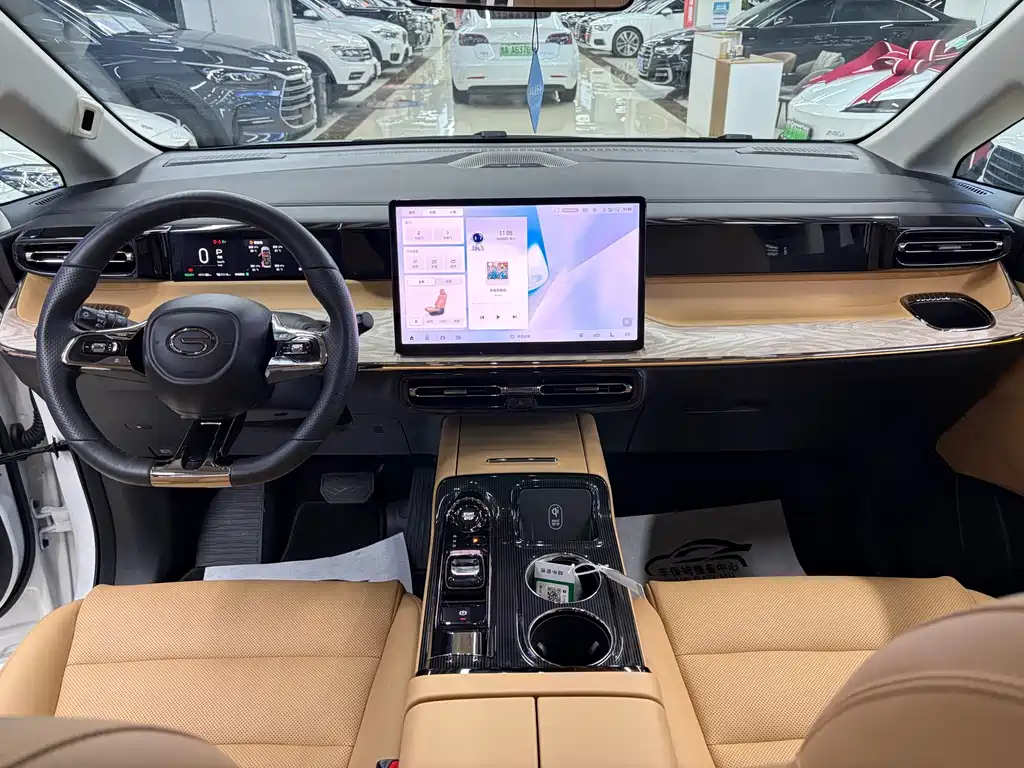 GAC Motor Trumpchi E8 PHEV — миниатюра 8