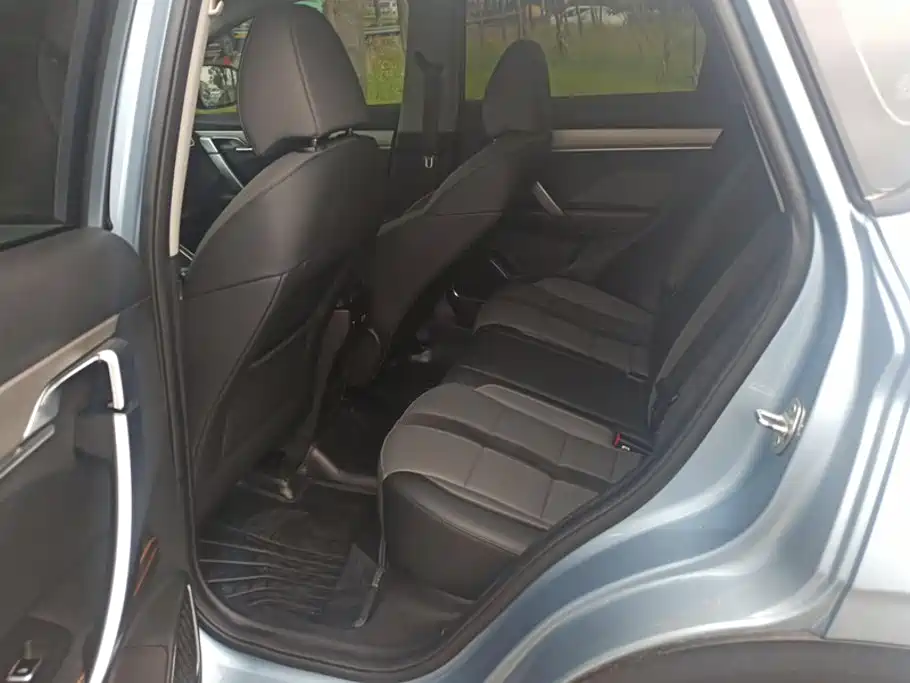Geely Binyue — миниатюра 11