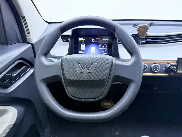 Wuling MINIEV — миниатюра 8