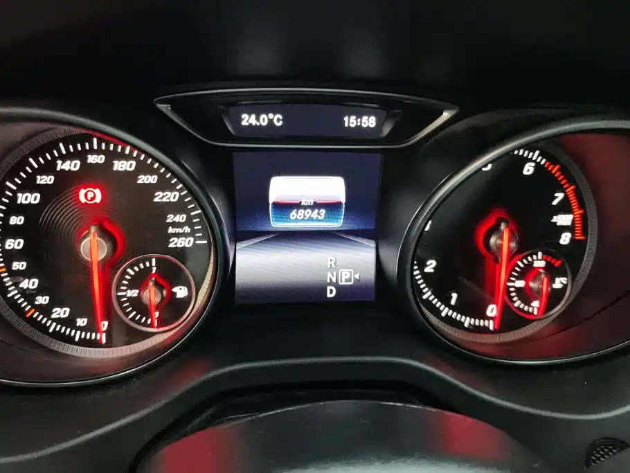 Mercedes-Benz GLA — миниатюра 14