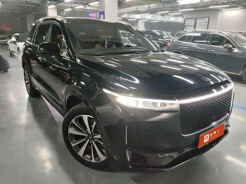 Li Auto ONE 2020 6 мест