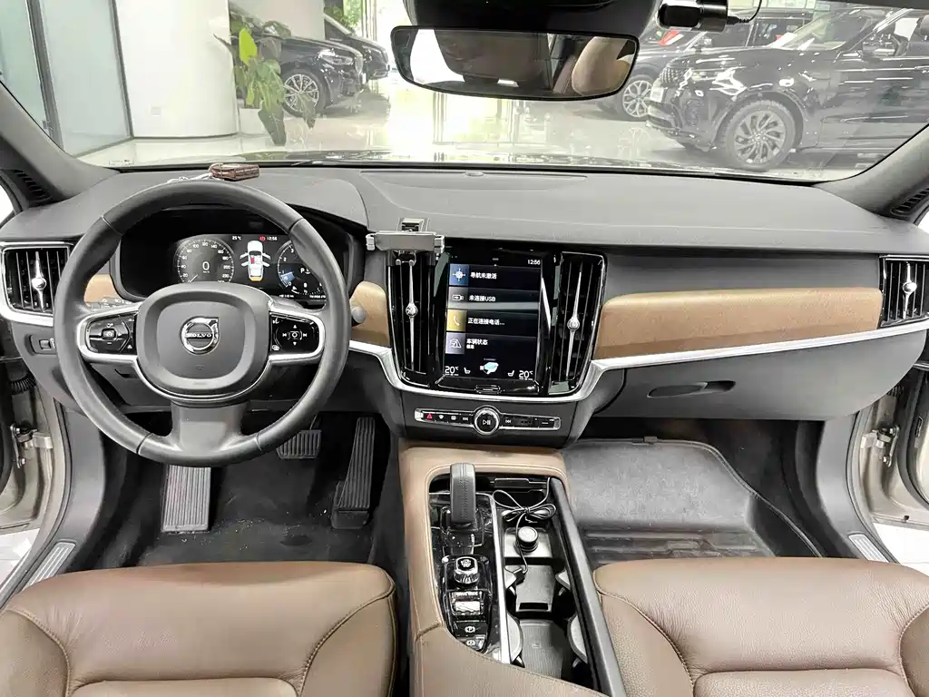 Volvo S90 — миниатюра 4