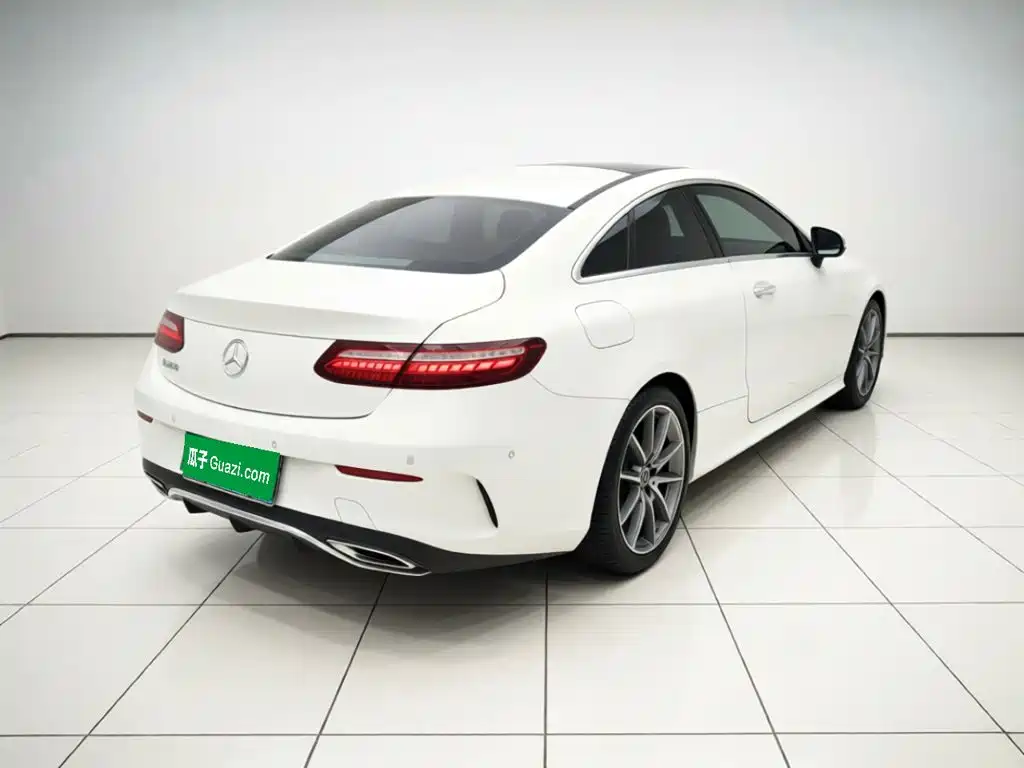 Mercedes-Benz E-Class (Import) — миниатюра 6