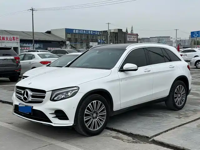MERCEDES-BENZ GLC