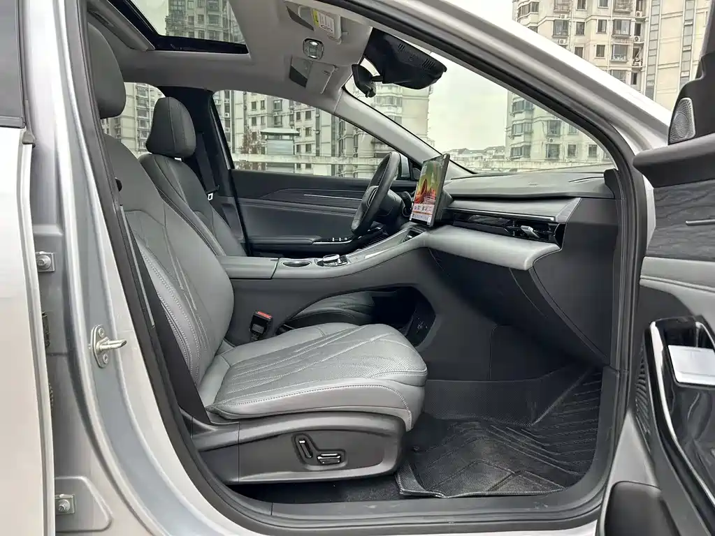 GEELY GALAXY GALAXY L6