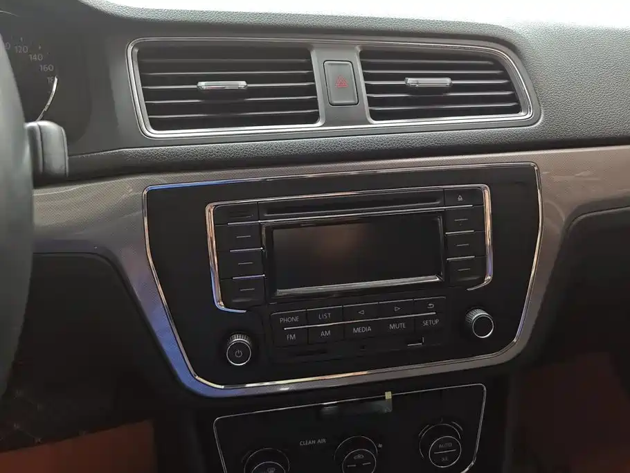 Volkswagen Lavida — миниатюра 13