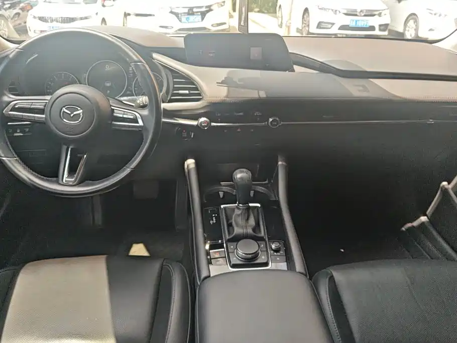 Mazda 3 Axela — миниатюра 12