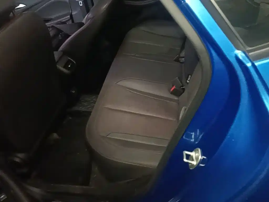 Buick Verano — миниатюра 17