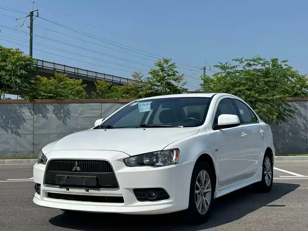 Купить Mitsubishi Lancer EX