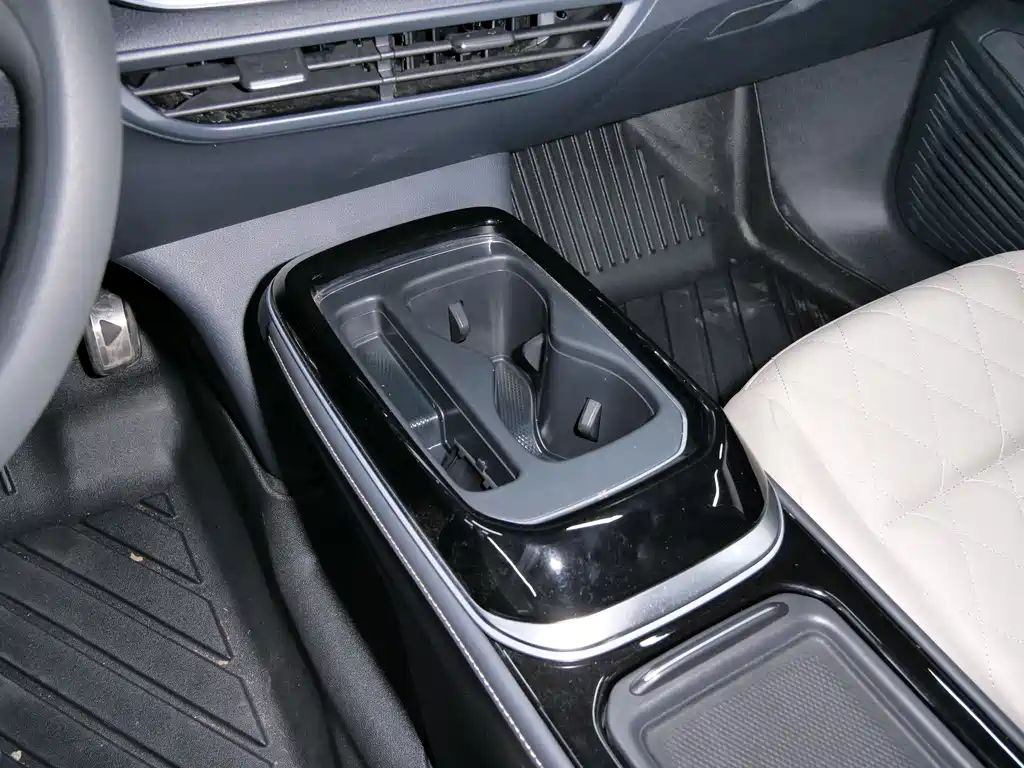 VOLKSWAGEN ID.4 CROZZ