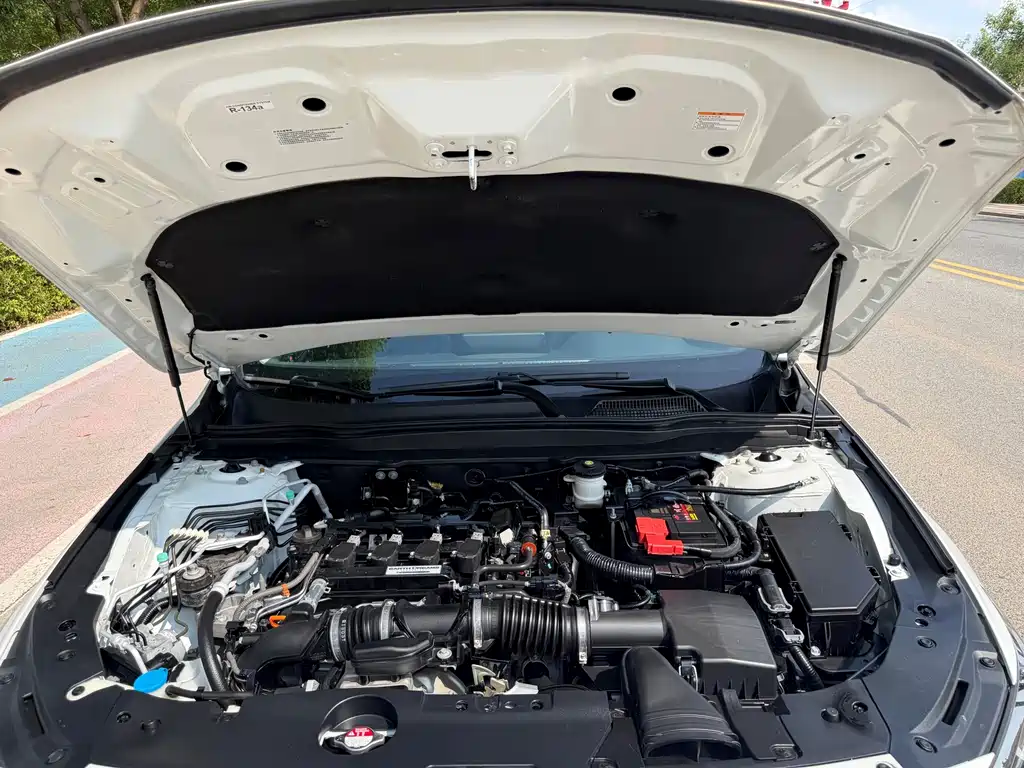 Honda Accord — миниатюра 15