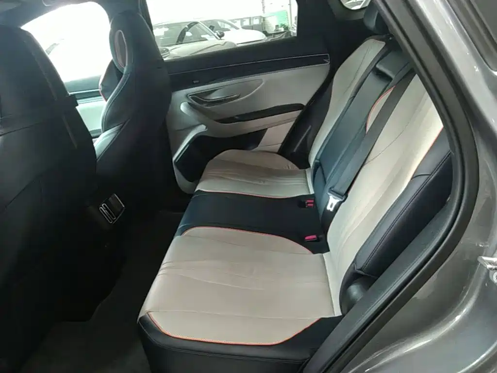 BYD PLUS New Energy — миниатюра 17