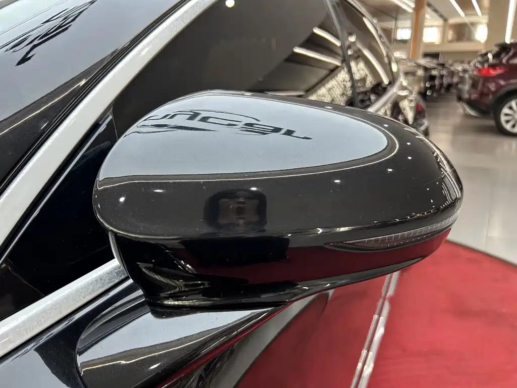 Buick LaCrosse — миниатюра 34