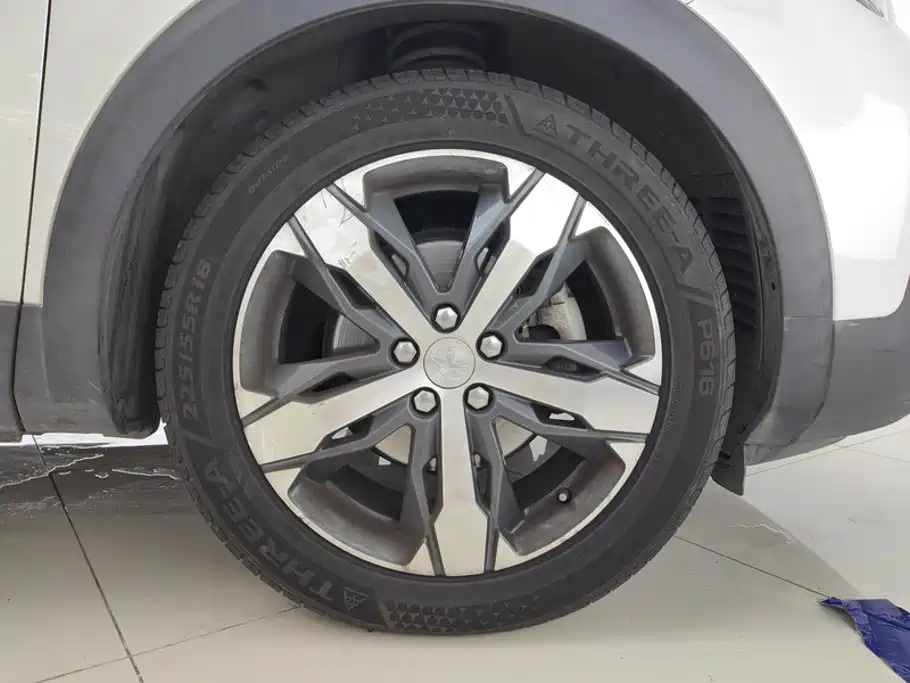 Peugeot 4008 — миниатюра 6