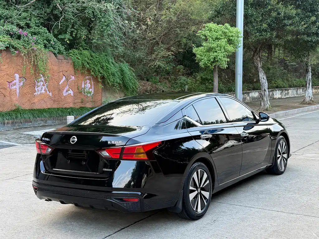 Nissan Teana — миниатюра 4