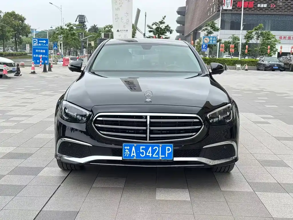 Mercedes-Benz E-Class 2023