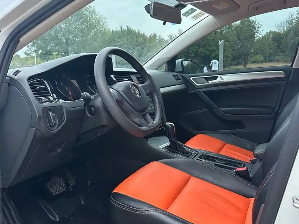 Volkswagen Golf — миниатюра 8