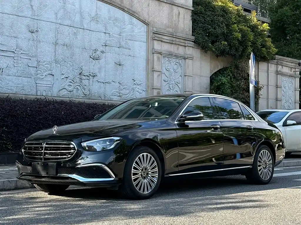 Mercedes-Benz E-Class E 2020 E 300 L Fashion