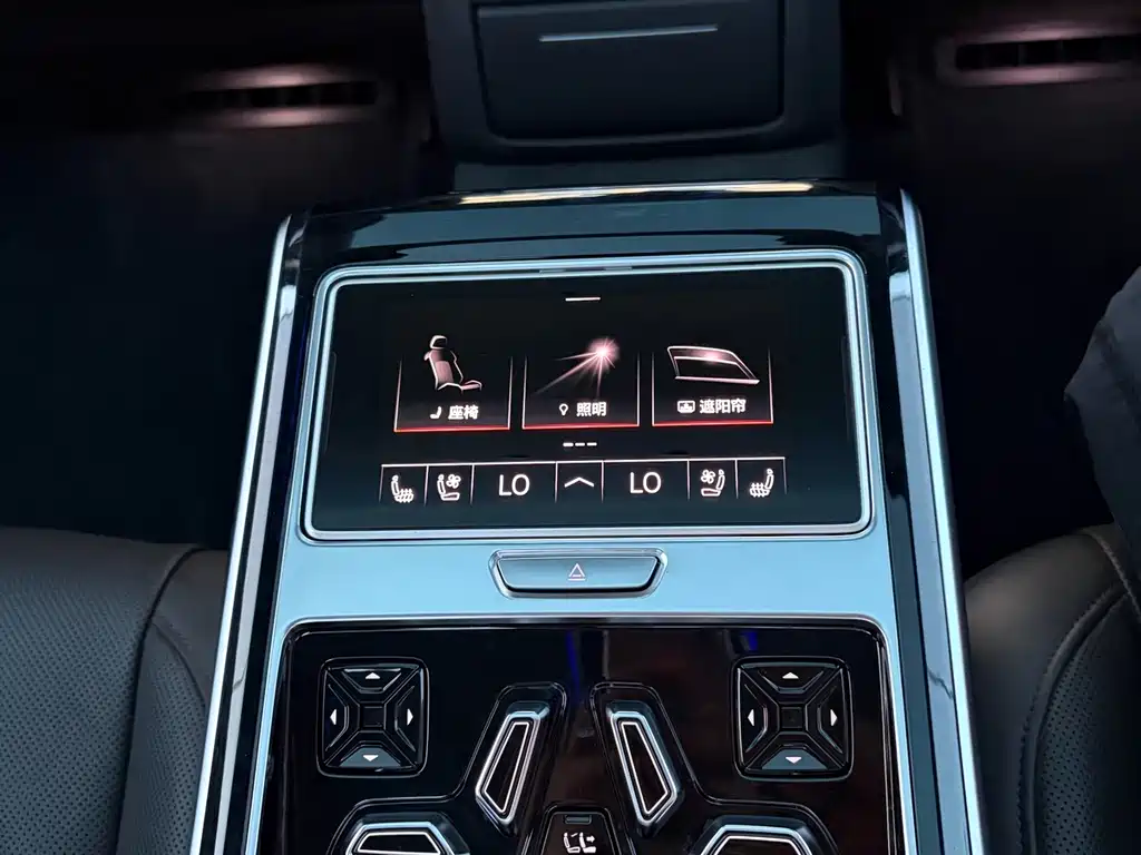 Audi A8 — миниатюра 7
