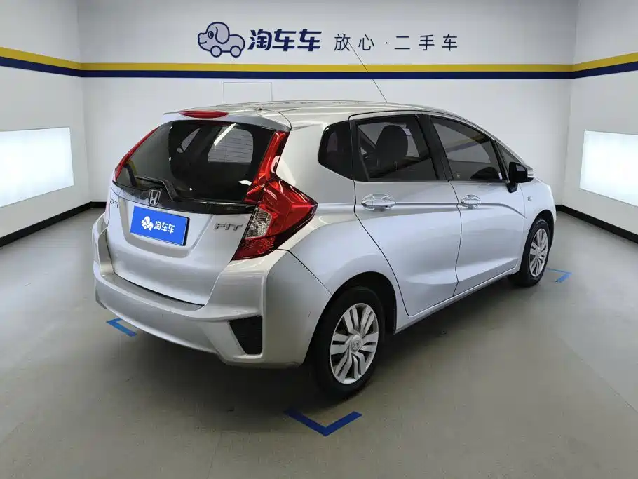 Honda Fit — миниатюра 3