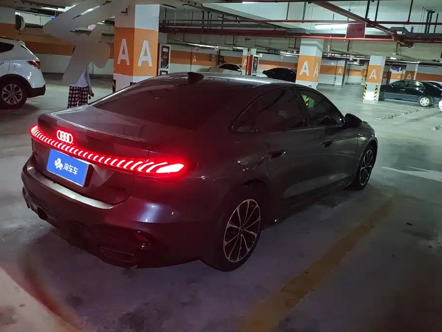 Audi Audi A5L — миниатюра 3