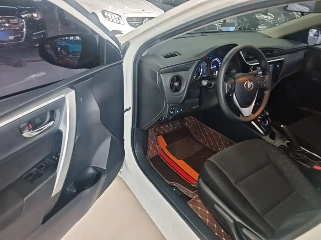 Toyota Levin Twin Engine E+ — миниатюра 12