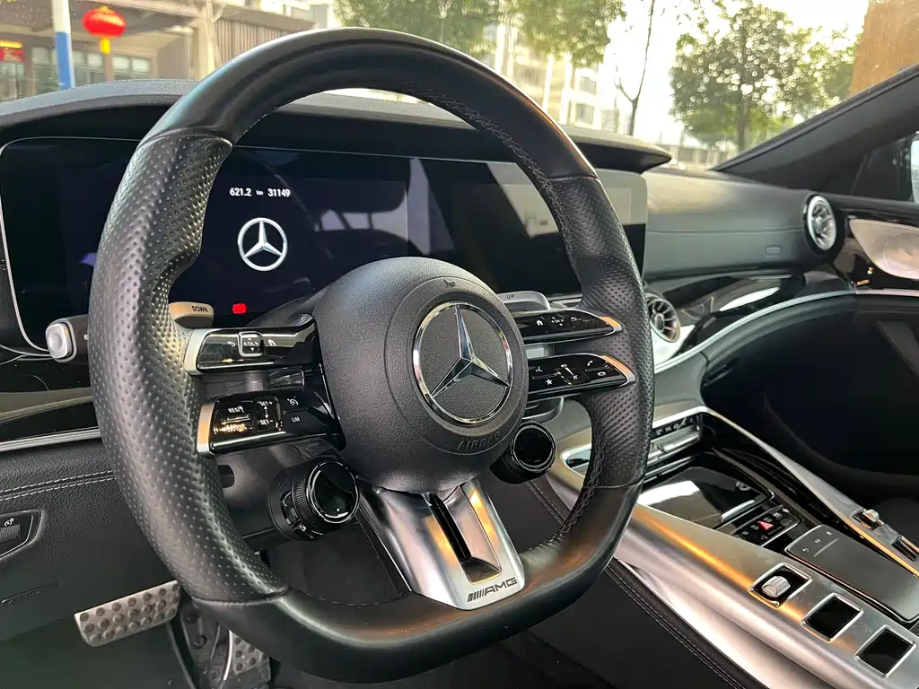 MERCEDES-BENZ AMG GT