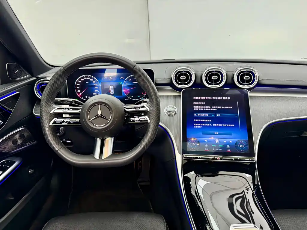 Mercedes-Benz C-Class — миниатюра 17
