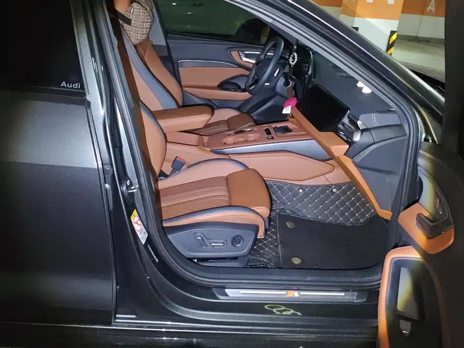 Audi Audi A5L — миниатюра 8