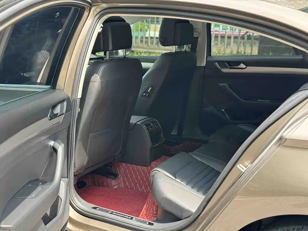 Volkswagen Magotan 2017 330TSI DSG Lead
