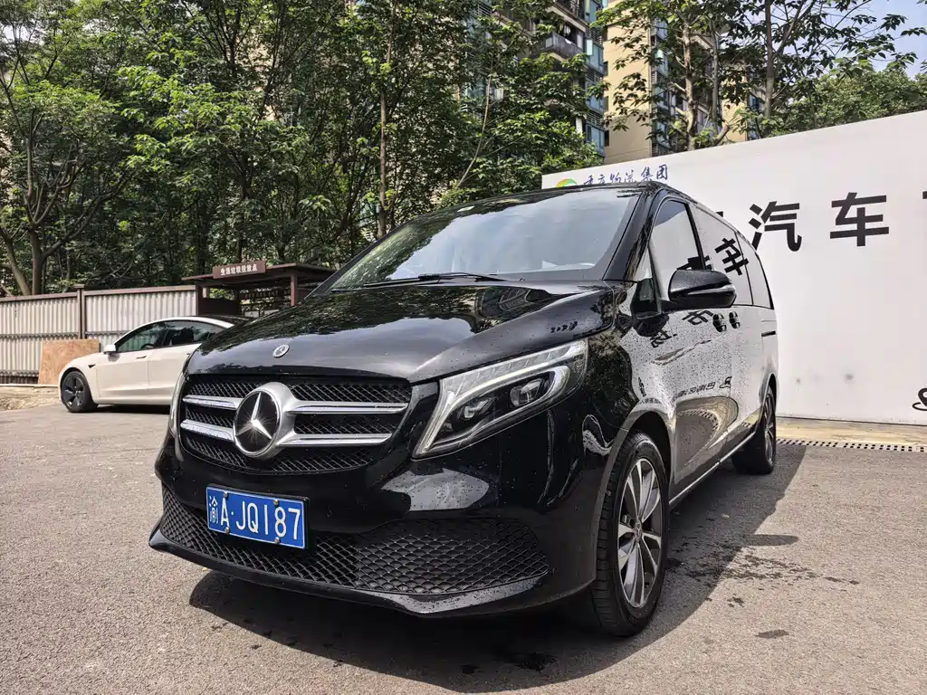 Mercedes-Benz V-Class 2022