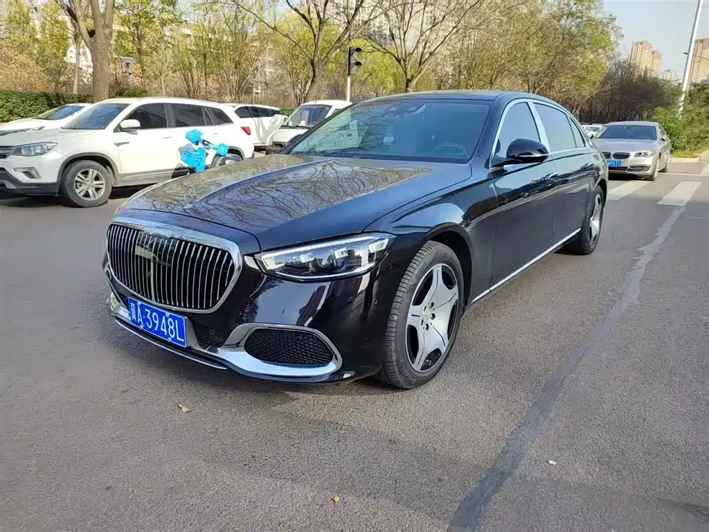 Mercedes-Benz S-Class 2024