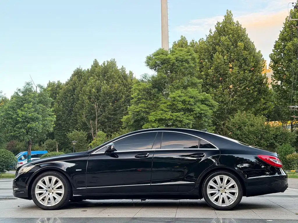Mercedes-Benz CLS — миниатюра 5