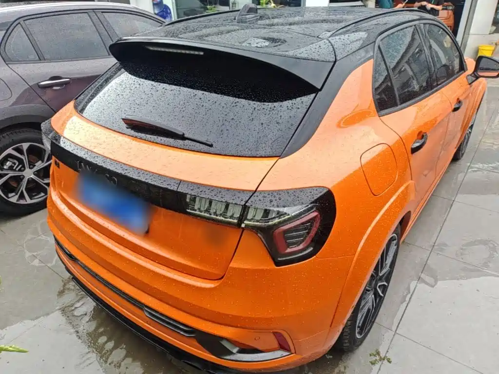 Lynk & Co 02 Hatchback — миниатюра 5