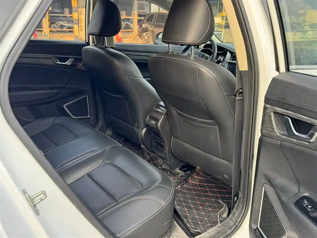 GEELY AUTOMOBILE EMGRAND GS