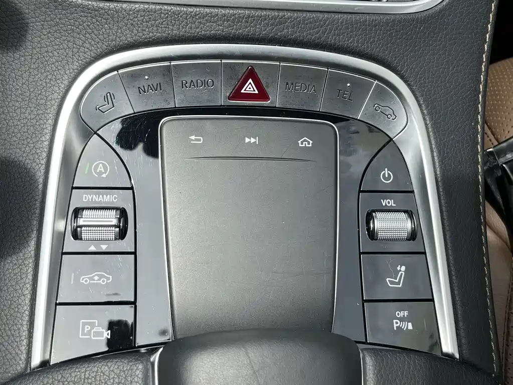 Mercedes-Benz S-Class — миниатюра 8