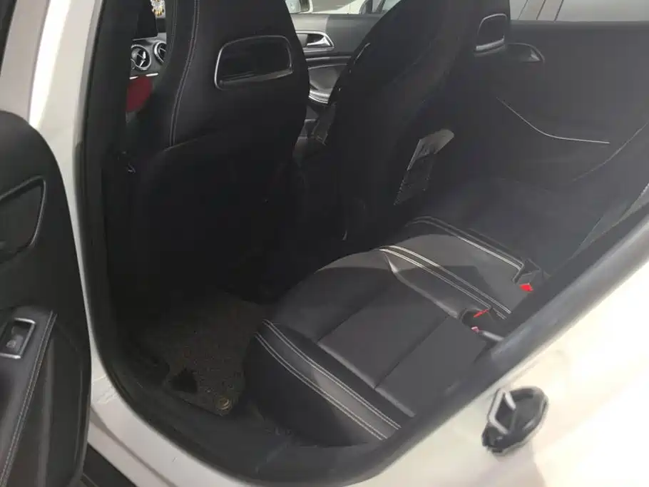 Mercedes-Benz GLA — миниатюра 11