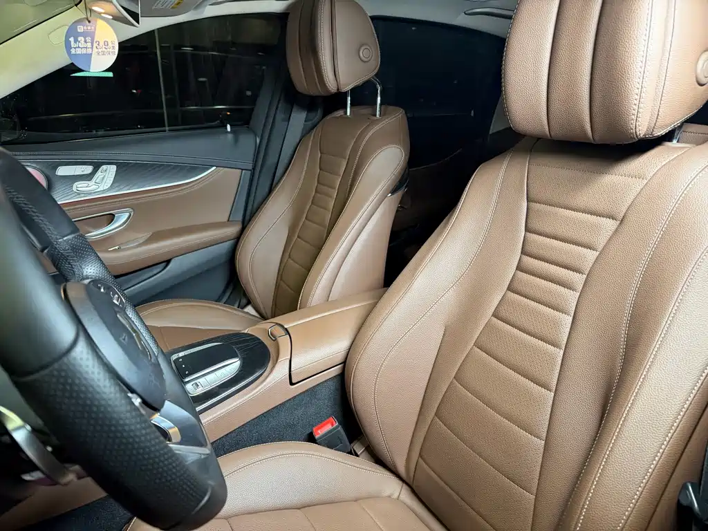 Mercedes-Benz E-Class — миниатюра 7
