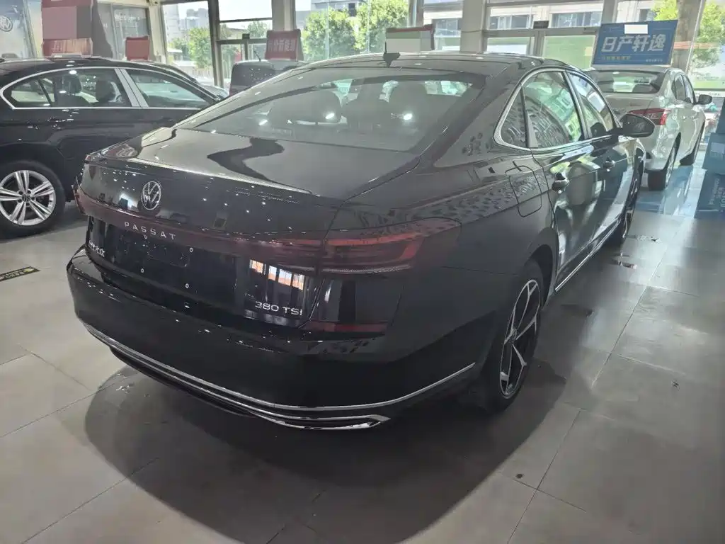 Volkswagen Passat — миниатюра 6