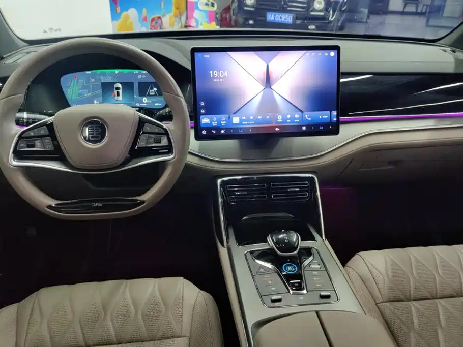 BYD Tang DM - фото 12