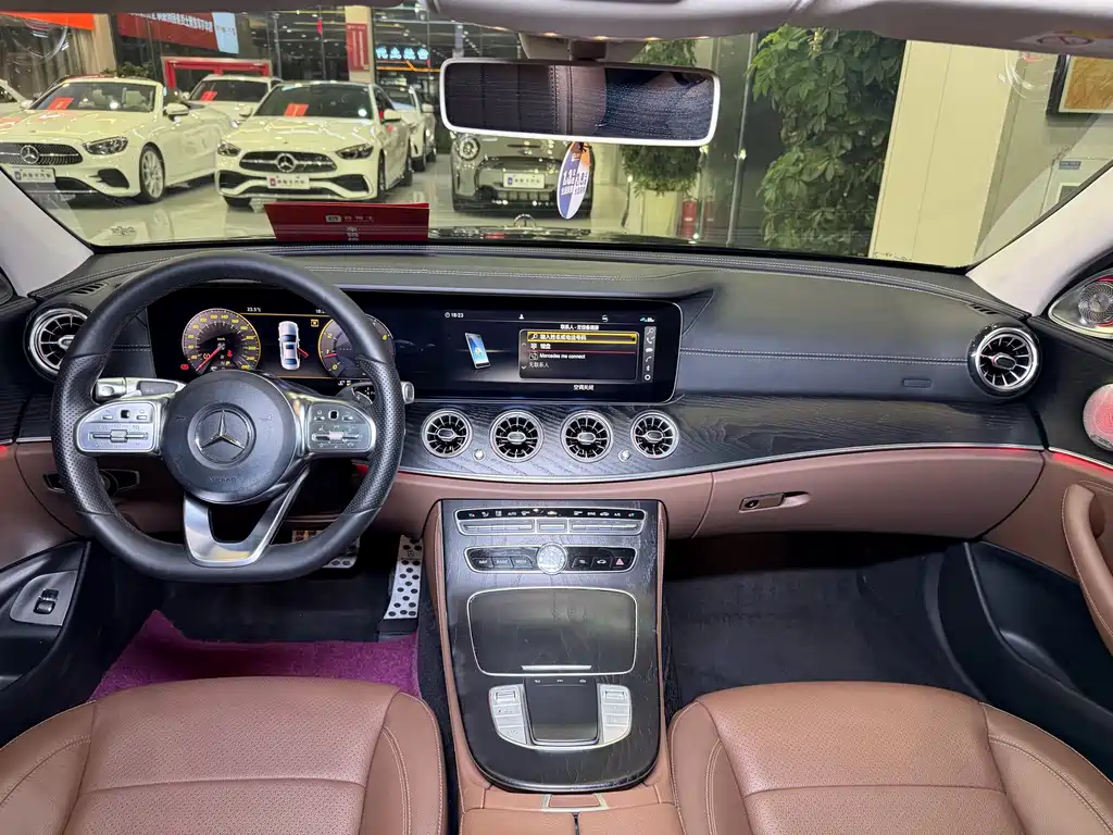 Mercedes-Benz E-Class — миниатюра 16
