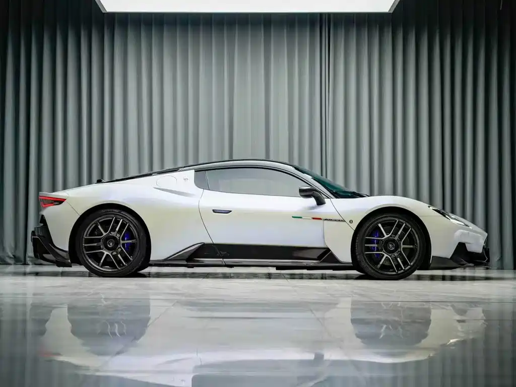 Maserati MC20 — миниатюра 5