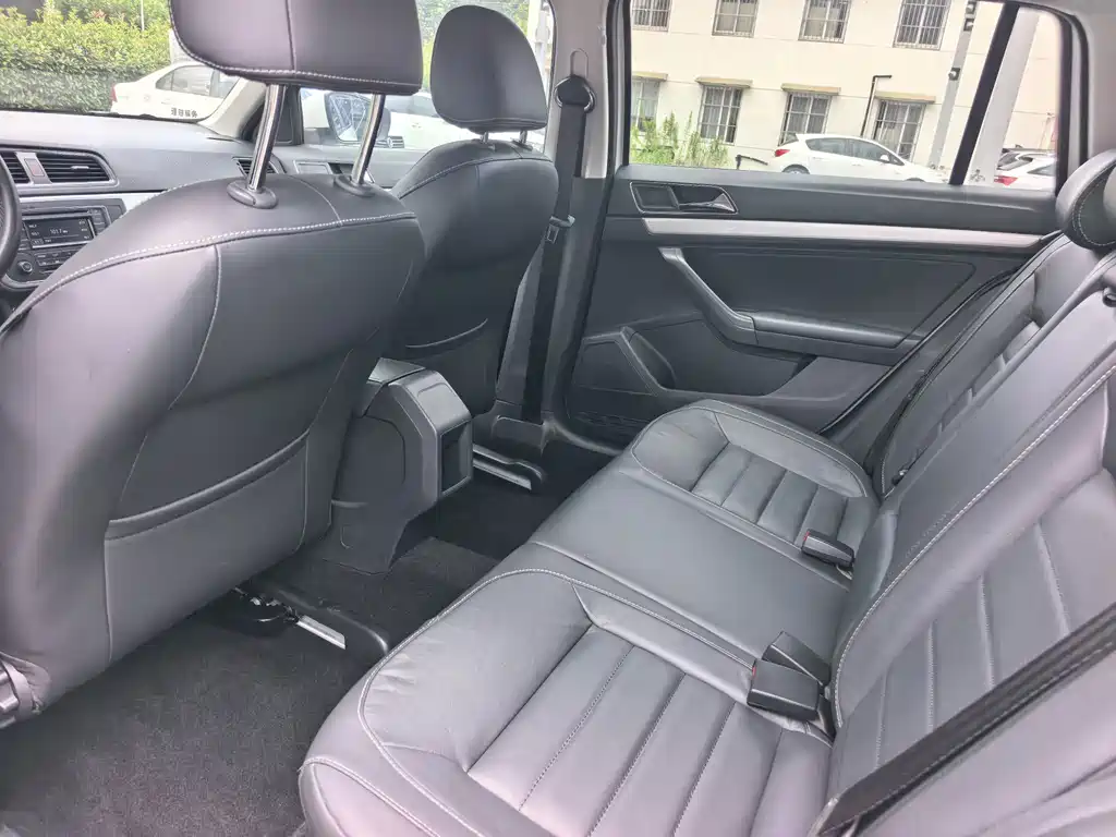 Volkswagen Gran Lavida — миниатюра 13