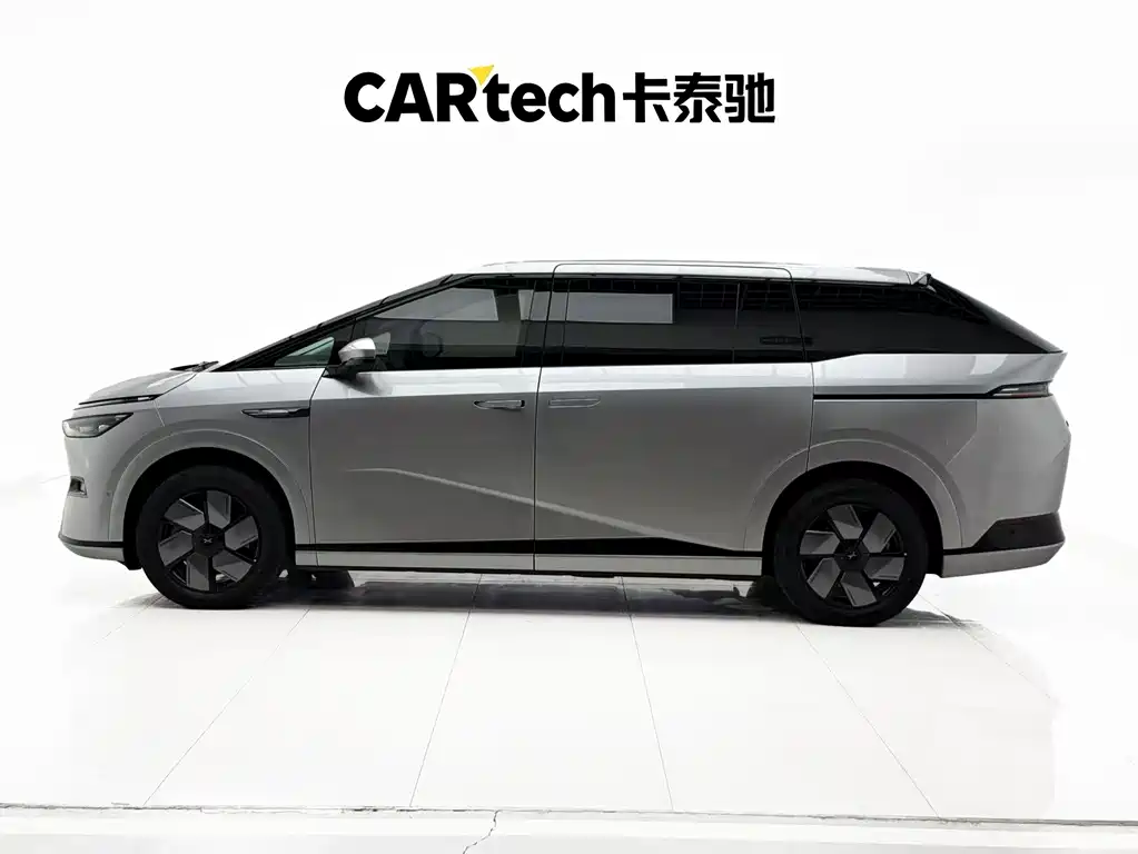 XPeng X9 — миниатюра 3