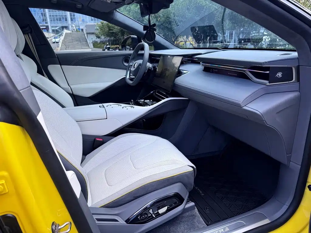Lotus Eletre — миниатюра 9