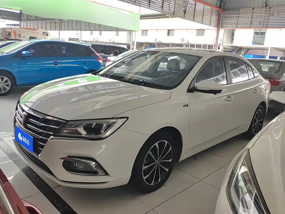 Купить Roewe i5