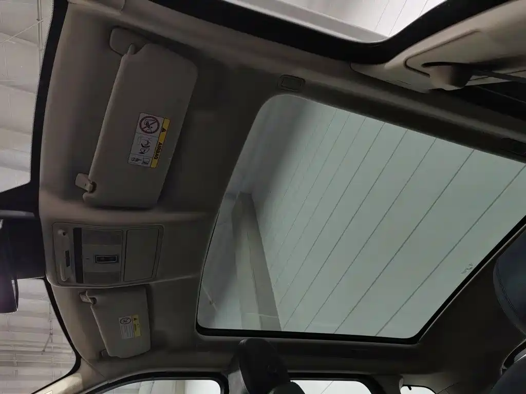 Land Rover Evoque — миниатюра 14