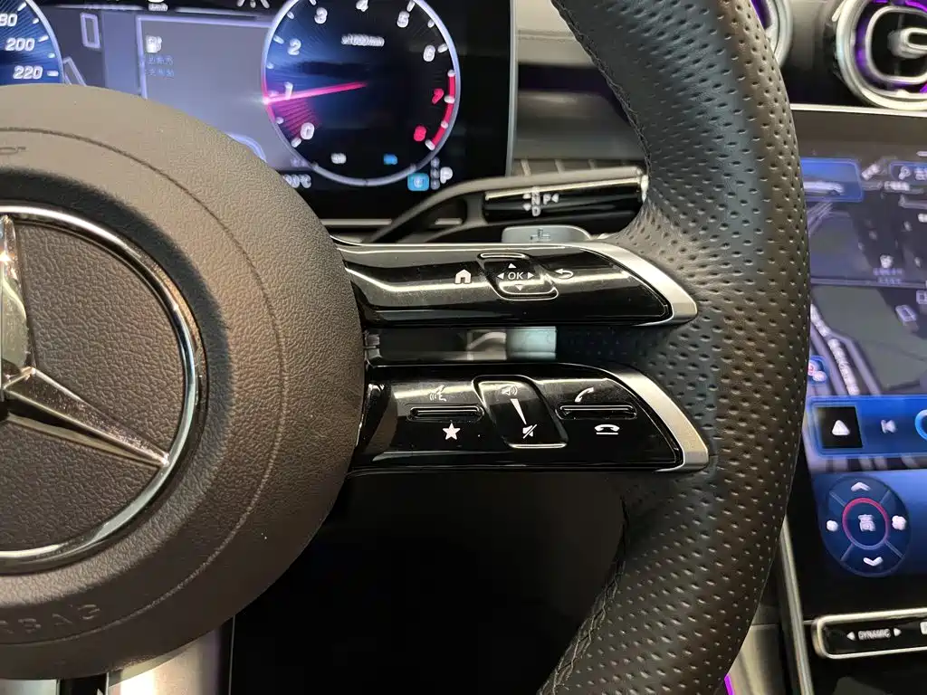Mercedes-Benz C-Class 2023 — фото 22